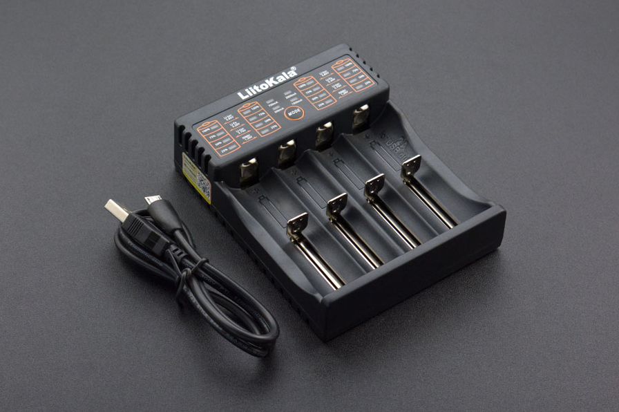 Smart Multifunctional Charger Lii-402